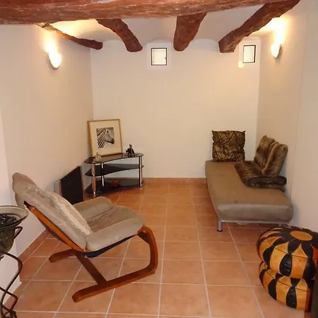 9 Carrer Del Forn * Benifallet